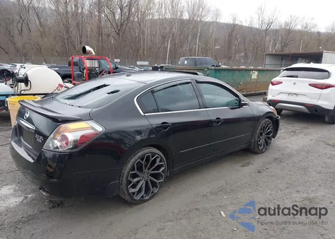 2010 Nissan Altima 3.5 Sr z USA, uszkodzony, nr VIN 1N4BL2APXAC109126